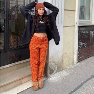 Uggs tazz slip-ons platform flats